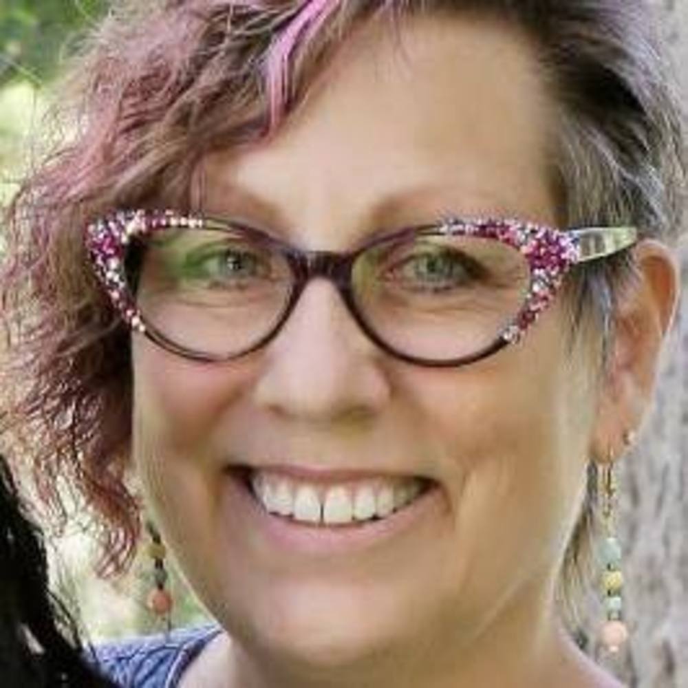 Meet your Posher, Brenda